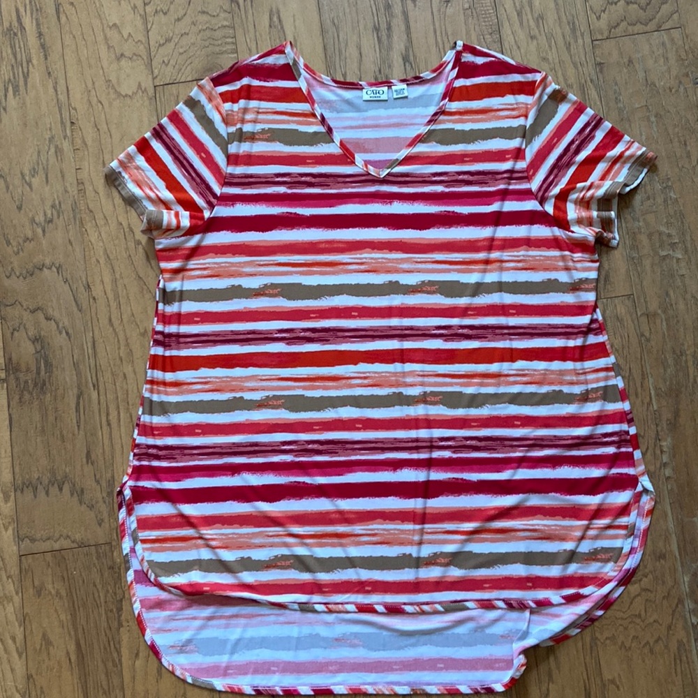 Womens size 22/24W Cato top.